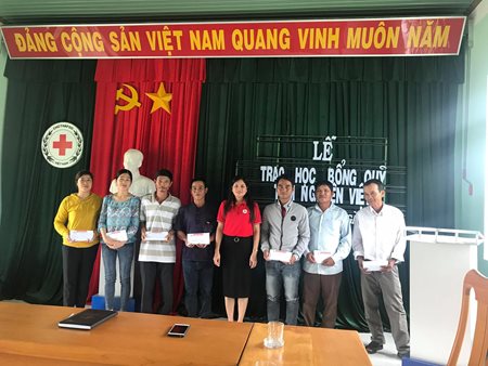 Học bổng Tâm Nguyện Việt đồng hành cùng sinh viên nghèo huyện Đak Pơ